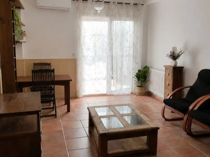 Piso de alquiler en Calle Orden de Malta, 14, San Gil Sala de estar de Piso de alquiler en Sevilla con Aire acondicionado, Calefacción y Parquet