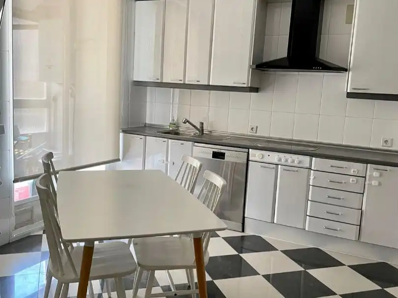 Flat for rent in Calle de Téllez, 20, Pacífico Flat for rent in Calle de Téllez, 20, Pacífico