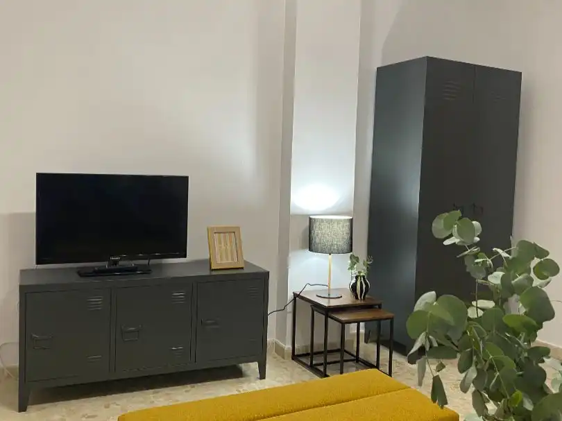 Pis de lloguer a Calle Pureza, 70, Triana Casco Antiguo Sala d'estar de Pis de lloguer en Sevilla amb Aire condicionat, Calefacció i Moblat