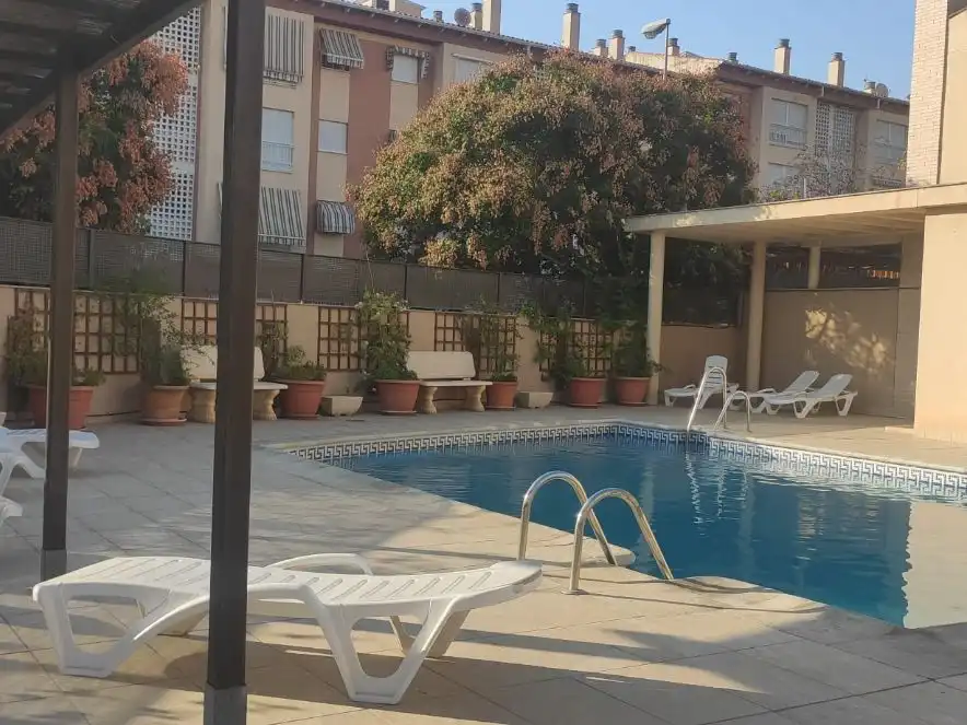 Duplexes for sale in Calle Goleta, 7, Angustias - Chana - Encina Swimming pool of Duplexes for sale in Granada with Air Conditioner, Heating and Private garden