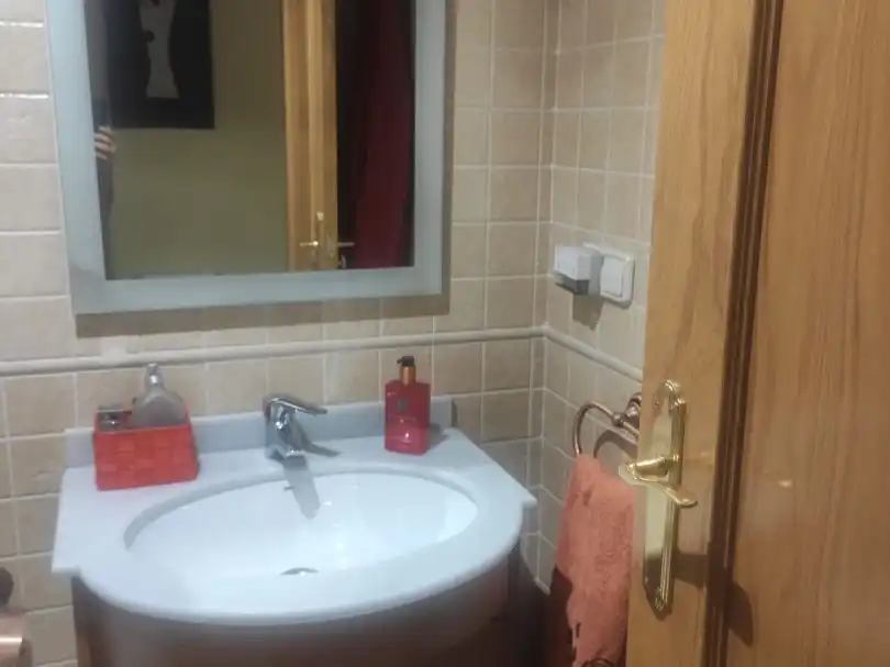 Duplexes for sale in Calle Goleta, 7, Angustias - Chana - Encina Bathroom of Duplexes for sale in Granada with Air Conditioner, Heating and Private garden