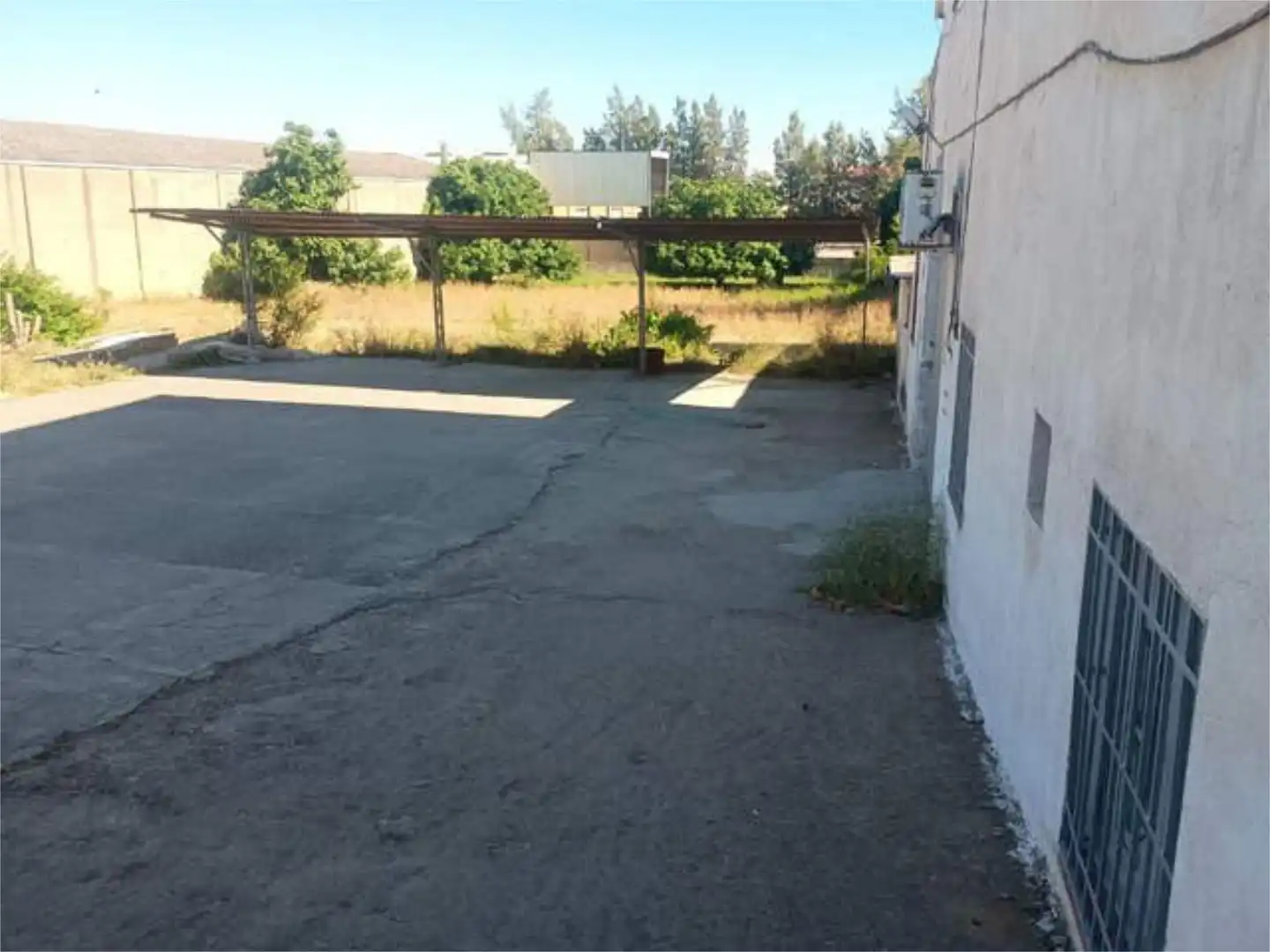 Storage room for rent in Bailén Parking of Storage room for rent in Bailén