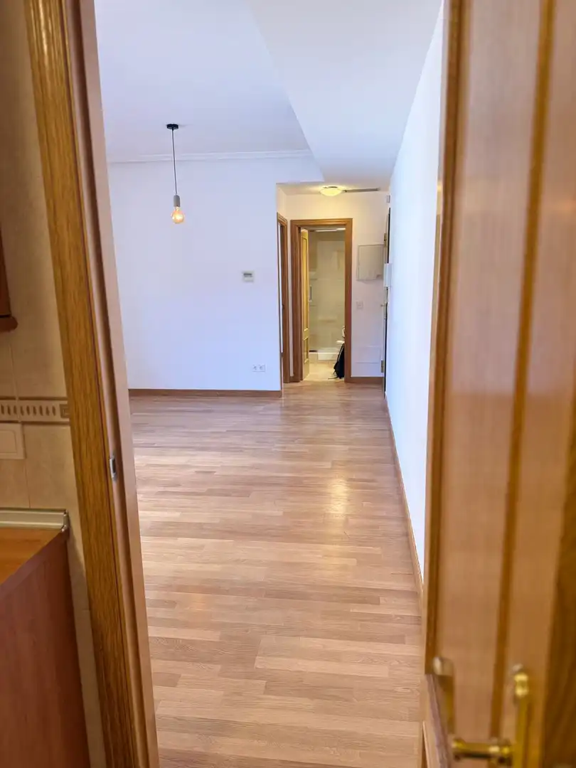 Pis de lloguer a Calle de Pinos Baja, 90, Valdeacederas Pis de lloguer en Madrid amb Aire condicionat, Calefacció i Parquet