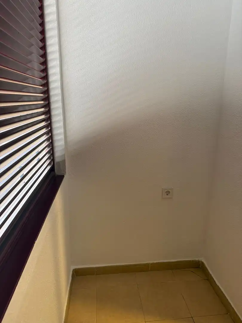 Pis de lloguer a Calle de Pinos Baja, 90, Valdeacederas Pis de lloguer en Madrid amb Aire condicionat, Calefacció i Parquet