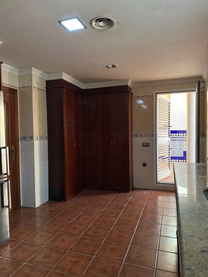 Houses for sale in Carrer de Simancas, 11, Torrent Houses for sale in Torrent with Air Conditioner, Terrace and Balcony