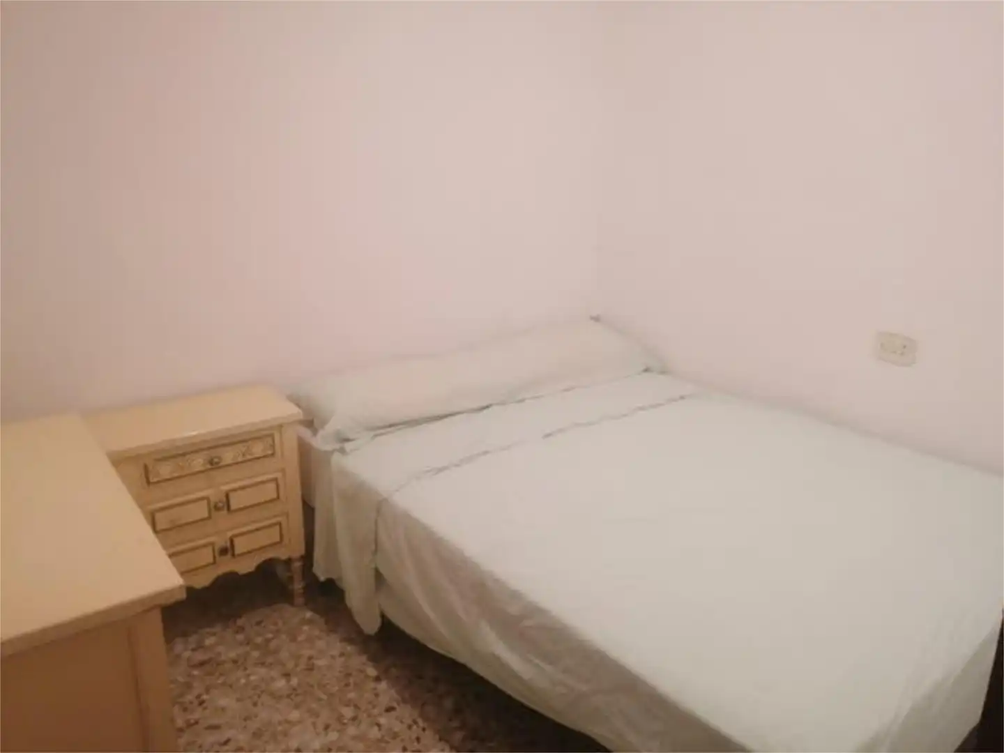 Piso de alquiler en Navajas Habitación de Piso de alquiler en Navajas con Terraza, Trastero y Amueblado