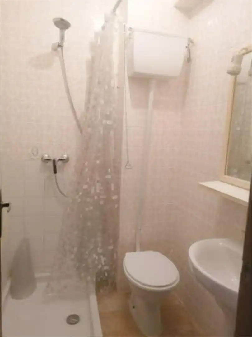 Piso de alquiler en Navajas Baño de Piso de alquiler en Navajas con Terraza, Trastero y Amueblado