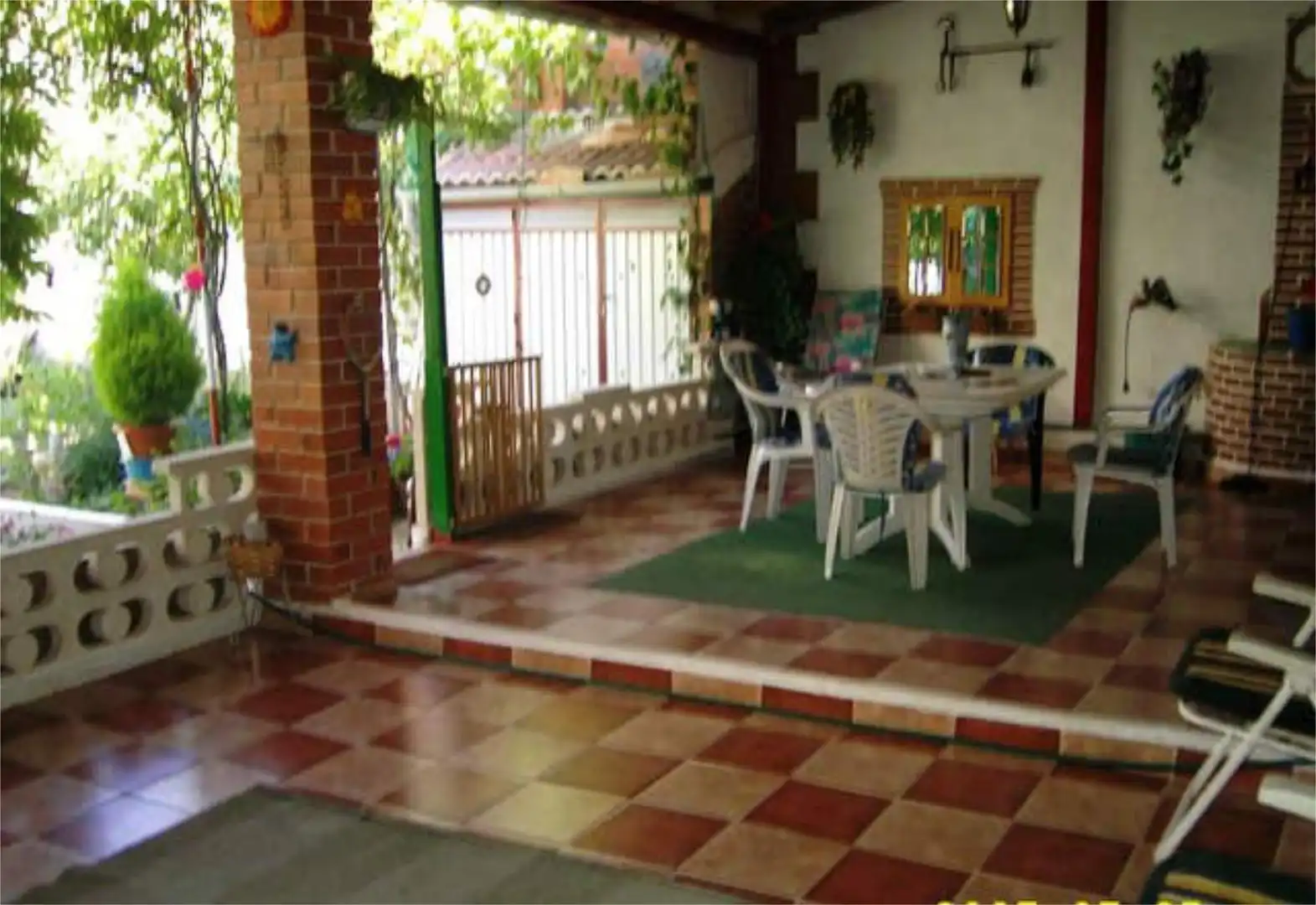 Terraza de Casa o chalet de alquiler en Castrillo de la Vega con Calefacción, Jardín privado y Terraza