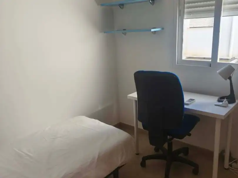 Bedroom of Flat for rent in Almería  with Air Conditioner, Heating and Furnished