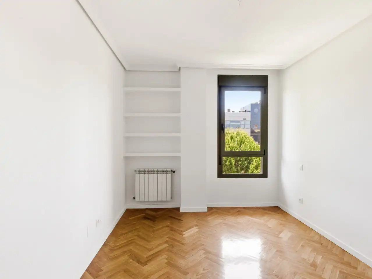 Ático en venta en Calle Camilo José Cela, 10, Parque Empresarial Habitación de Ático en venta en Las Rozas de Madrid con Aire acondicionado, Terraza y Piscina