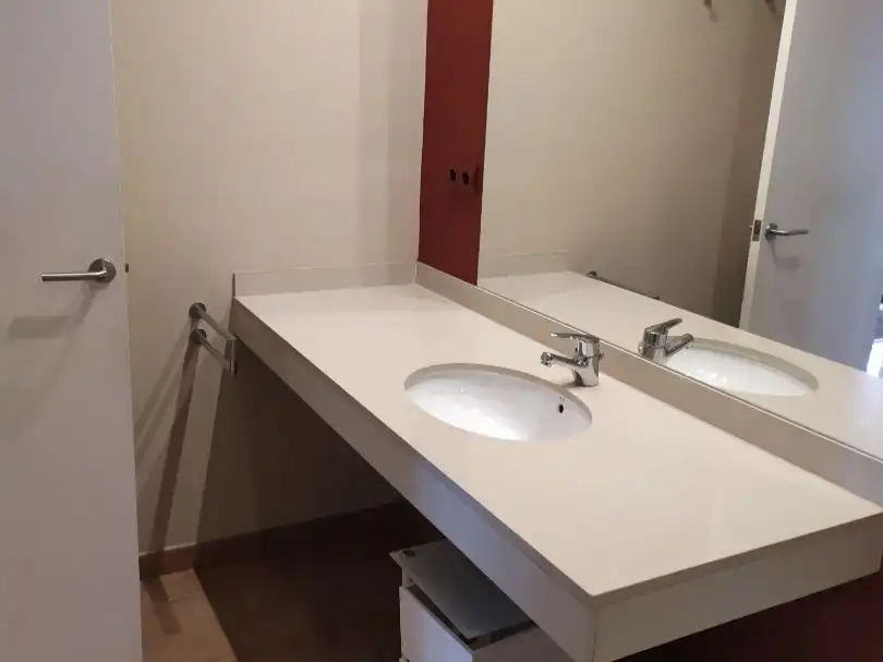 Baño de Piso en venta en Corbera de Llobregat con Aire acondicionado, Calefacción y Jardín privado