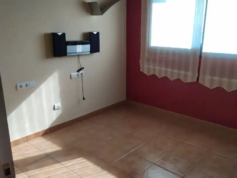 Habitación de Piso en venta en Corbera de Llobregat con Aire acondicionado, Calefacción y Jardín privado