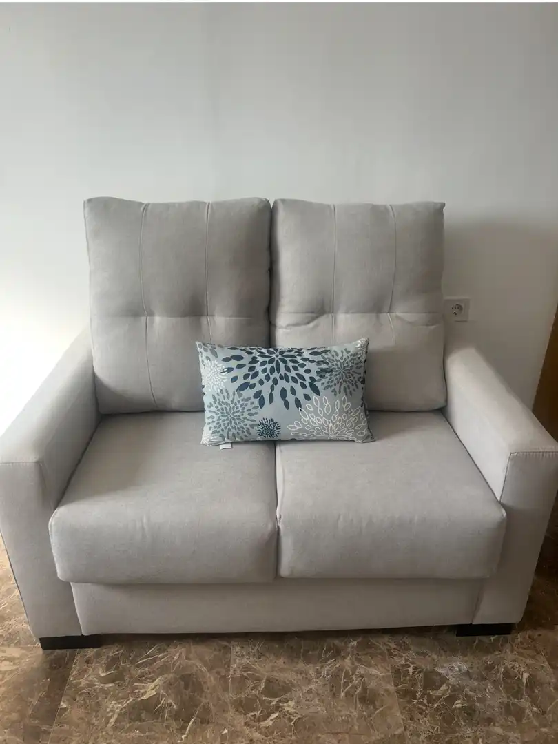 Apartament de lloguer a Calle Estornino, 1, Centro - Doña Mercedes Sala d'estar de Apartament de lloguer en Dos Hermanas amb Aire condicionat, Calefacció i Moblat
