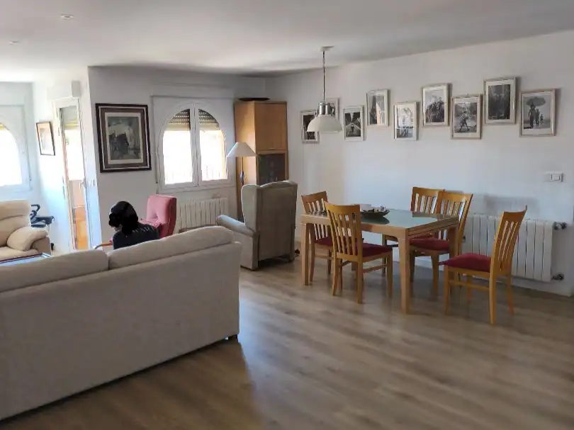 Sala de estar de Piso en venta en Almansa con Aire acondicionado, Calefacción y Parquet