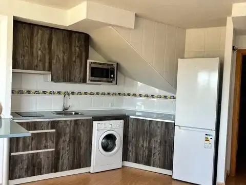 Maisonette zur Miete in Calle Malacuera, 36, Torrelaguna Küche von Maisonette zur Miete in Torrelaguna mit Klimaanlage