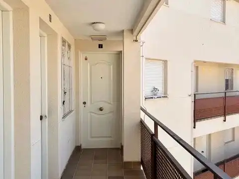 Maisonette zur Miete in Calle Malacuera, 36, Torrelaguna Terrasse von Maisonette zur Miete in Torrelaguna mit Klimaanlage