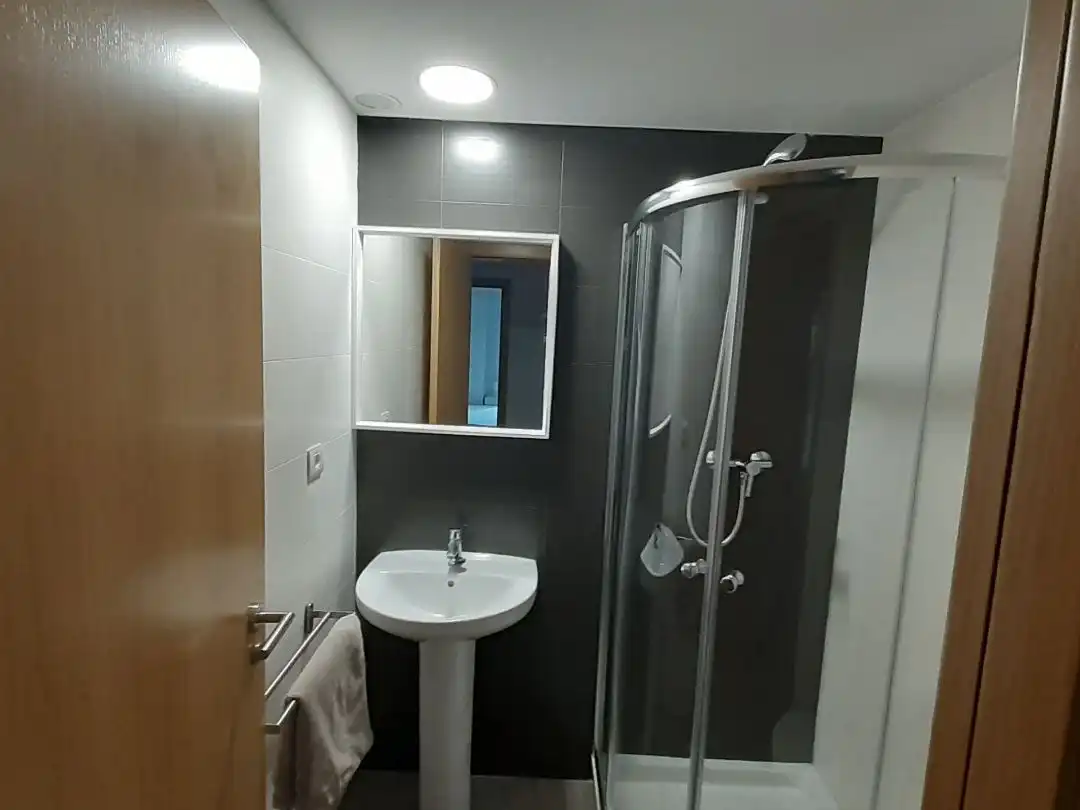 Flat for rent in Avenida Camp de Morvedre, 111, Ciutat del Transport - La Salera Bathroom of Flat for rent in Castellón de la Plana / Castelló de la Plana with Air Conditioner, Heating and Private garden