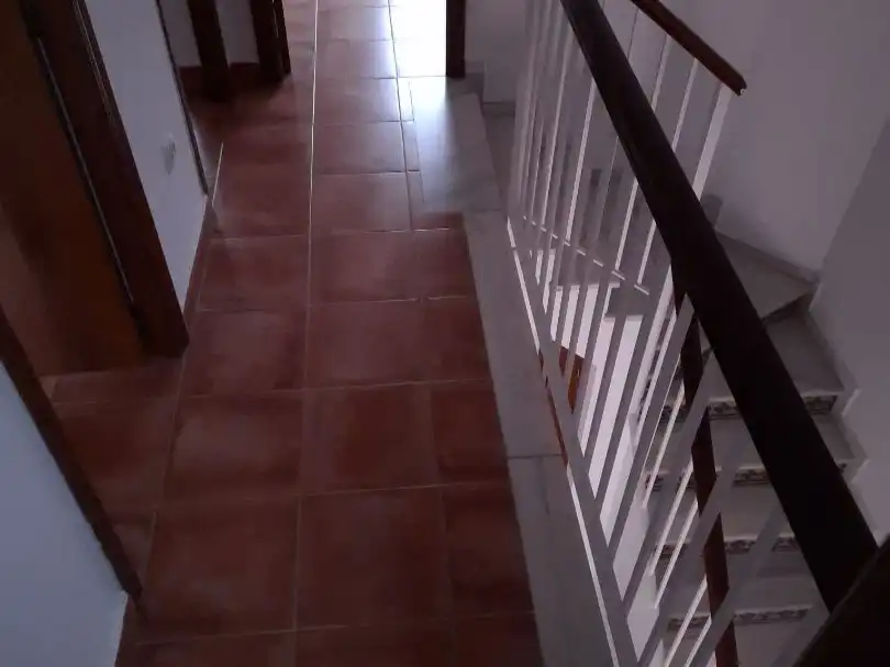 Casa adosada en venda en Dos Hermanas amb Aire condicionat i Piscina