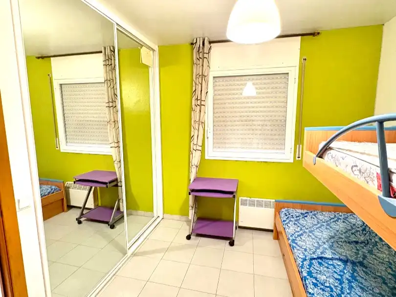 Wohnung zum Verkauf in Passatge Dels Pirineus, 70, Les Arenes - La Grípia Can Montllor Schlafzimmer von Wohnung zum Verkauf in Terrassa mit Klimaanlage