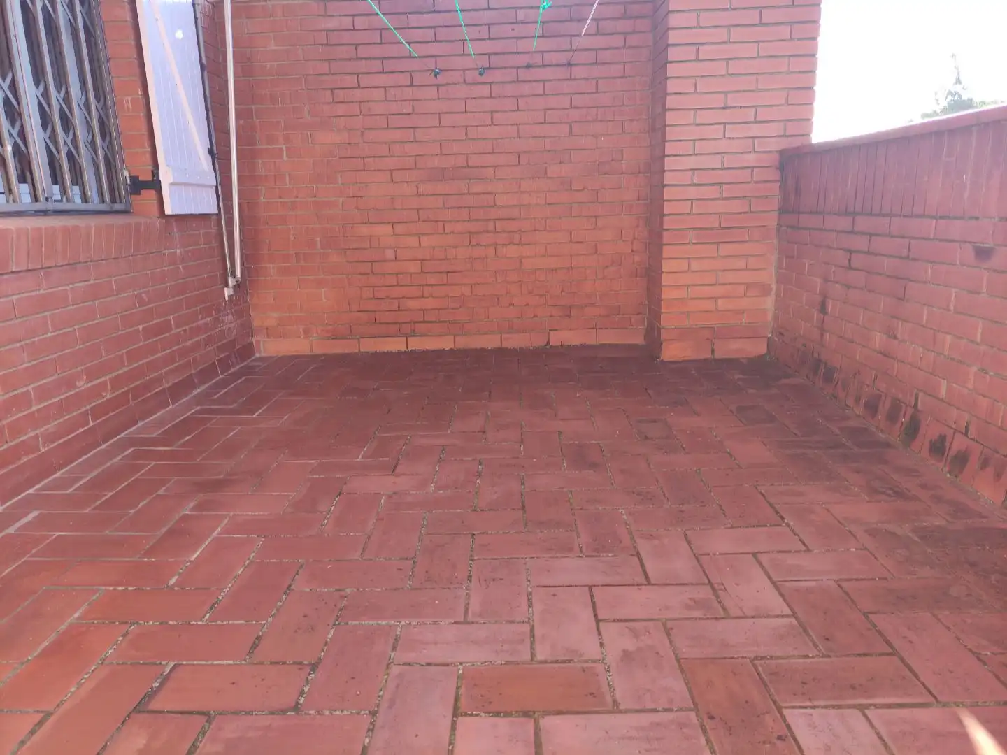 Casa adosada en venda a Carrer de Les Vinyes, 3, Cerdanyola del Vallès Terrassa de Casa adosada en venda en Cerdanyola del Vallès amb Terrassa i Balcó