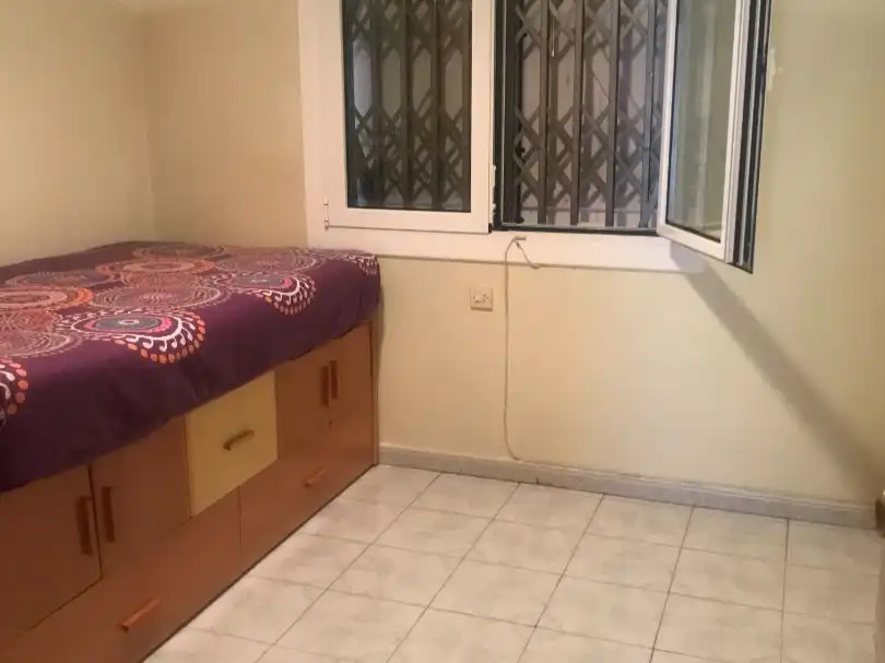 Casa adosada en venda a Carrer de Les Vinyes, 3, Cerdanyola del Vallès Dormitori de Casa adosada en venda en Cerdanyola del Vallès amb Terrassa i Balcó