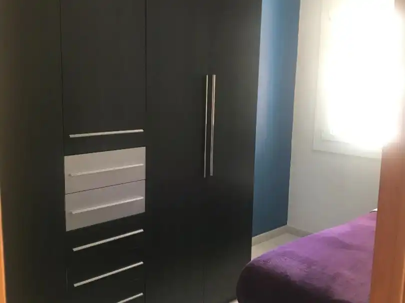 Casa adosada en venda a Carrer de Les Vinyes, 3, Cerdanyola del Vallès Dormitori de Casa adosada en venda en Cerdanyola del Vallès amb Terrassa i Balcó