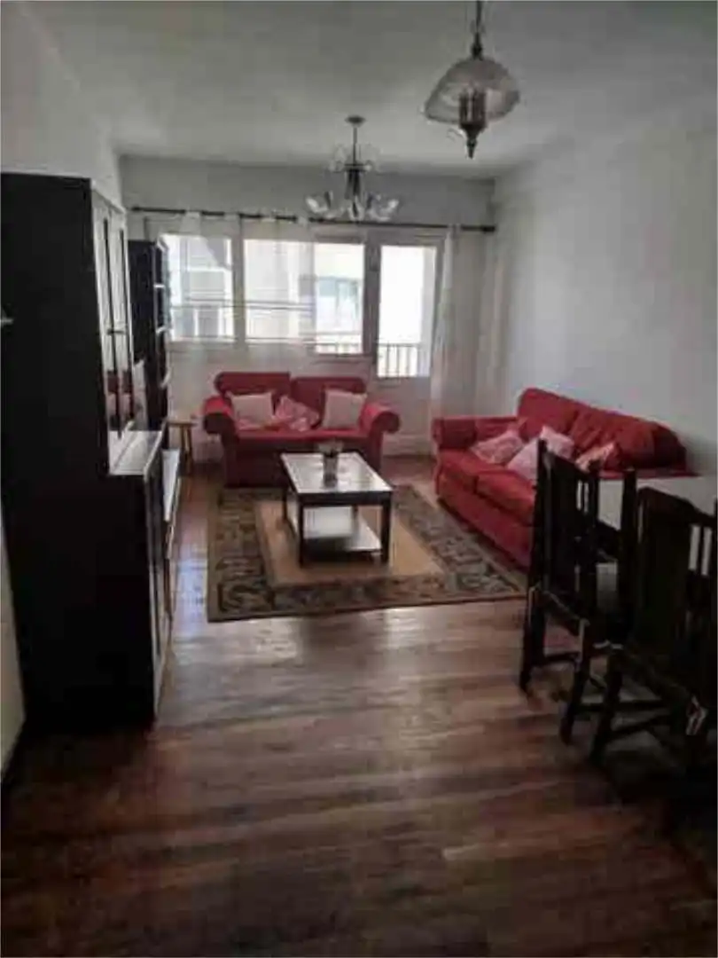 Piso de alquiler en Ensanche Sala de estar de Piso de alquiler en A Coruña Capital con Calefacción, Terraza y Amueblado