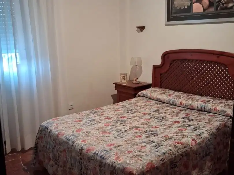 Flat for rent in Calle Almirante Topete, 20, Tiro de Línea Bedroom of Flat for rent in Sevilla with Air Conditioner, Terrace and Furnished