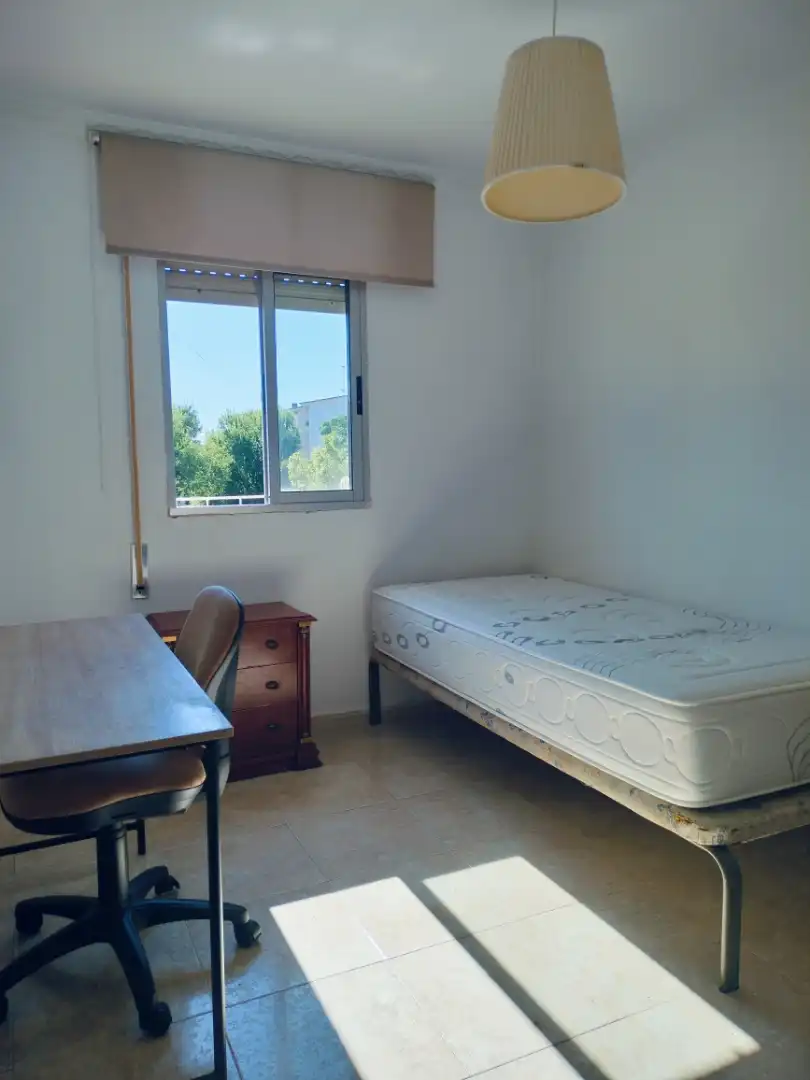 Habitación en Avenida Ministerio de la Vivienda, 13, Fuensanta- Arcángel Habitación en Avenida Ministerio de la Vivienda, 13, Fuensanta- Arcángel