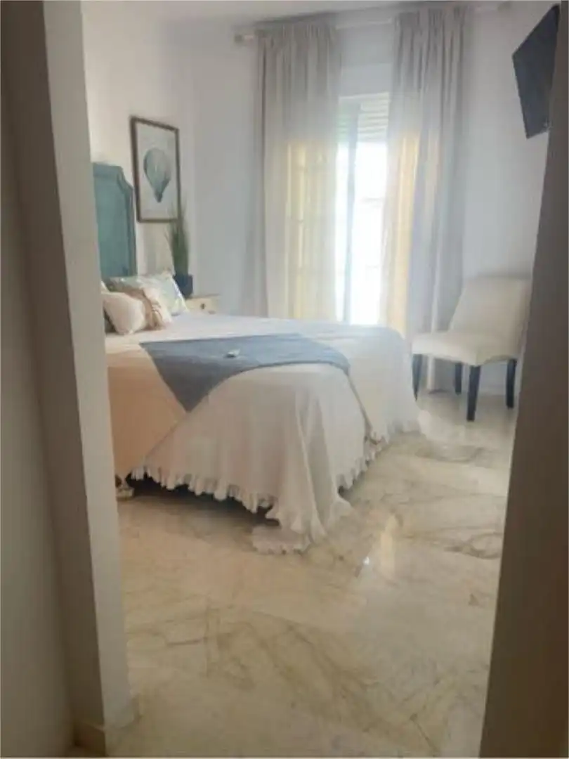Apartamento en venta en Almodóvar del Río Habitación de Apartamento en venta en Almodóvar del Río con Calefacción, Jardín privado y Terraza