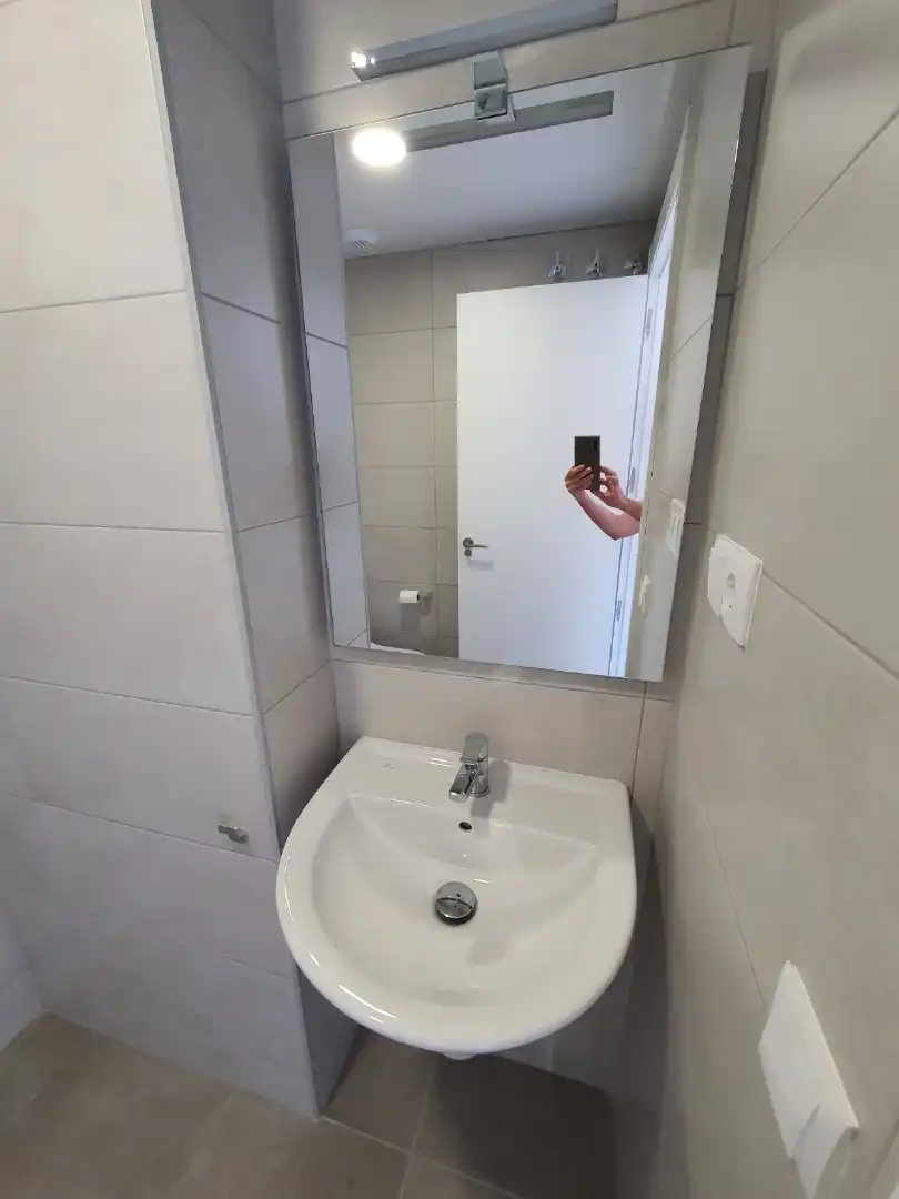 Baño de Casa adosada de alquiler en El Puig de Santa Maria con Aire acondicionado, Calefacción y Parquet