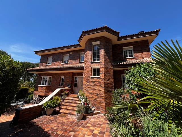 Piso en Venta en Calle Gargaliga, 2 en El Bosque