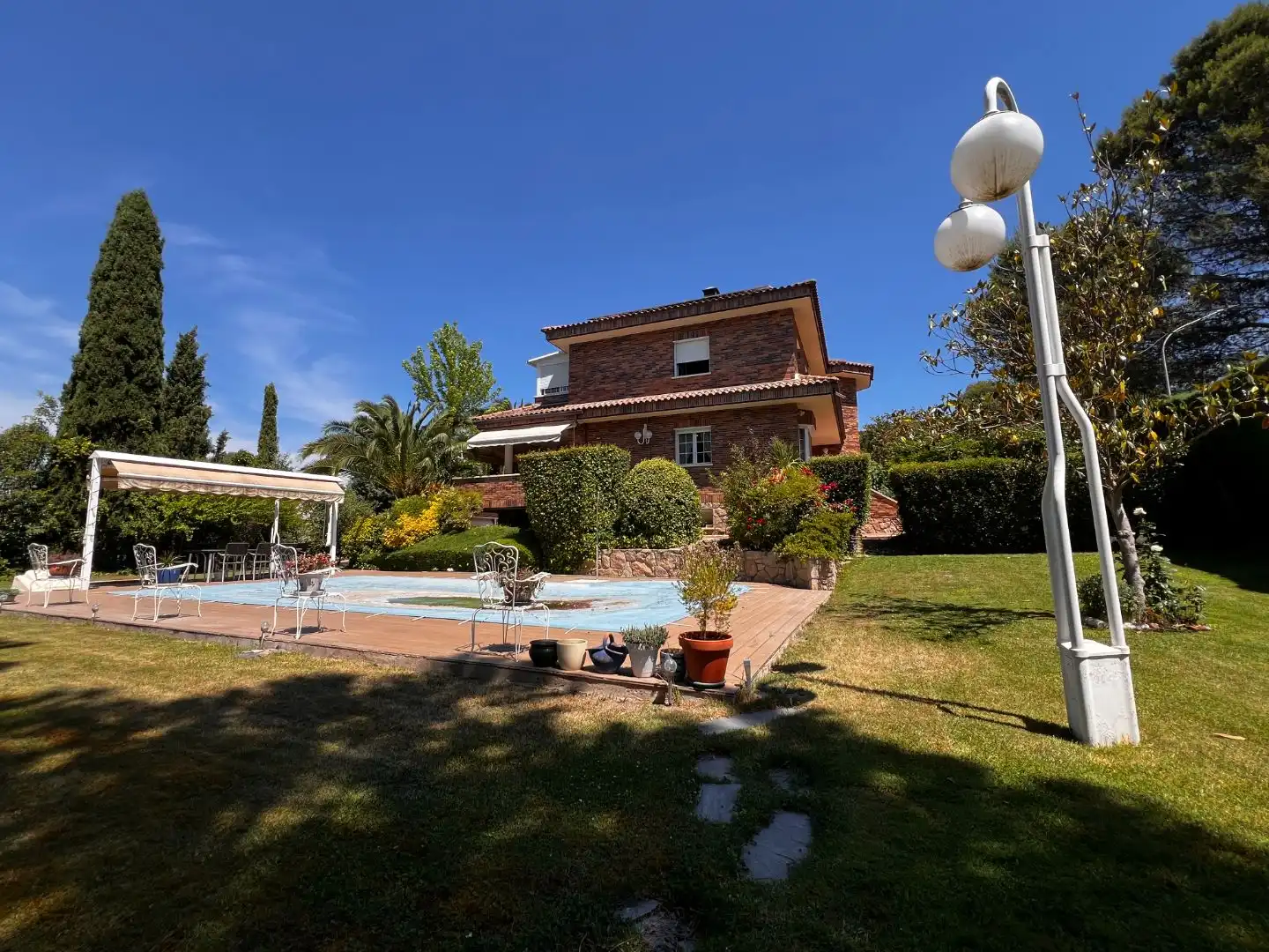 Piso en venta en Calle Gargaliga, 2, El Bosque Jardín de Piso en venta en Villaviciosa de Odón con Aire acondicionado, Terraza y Piscina