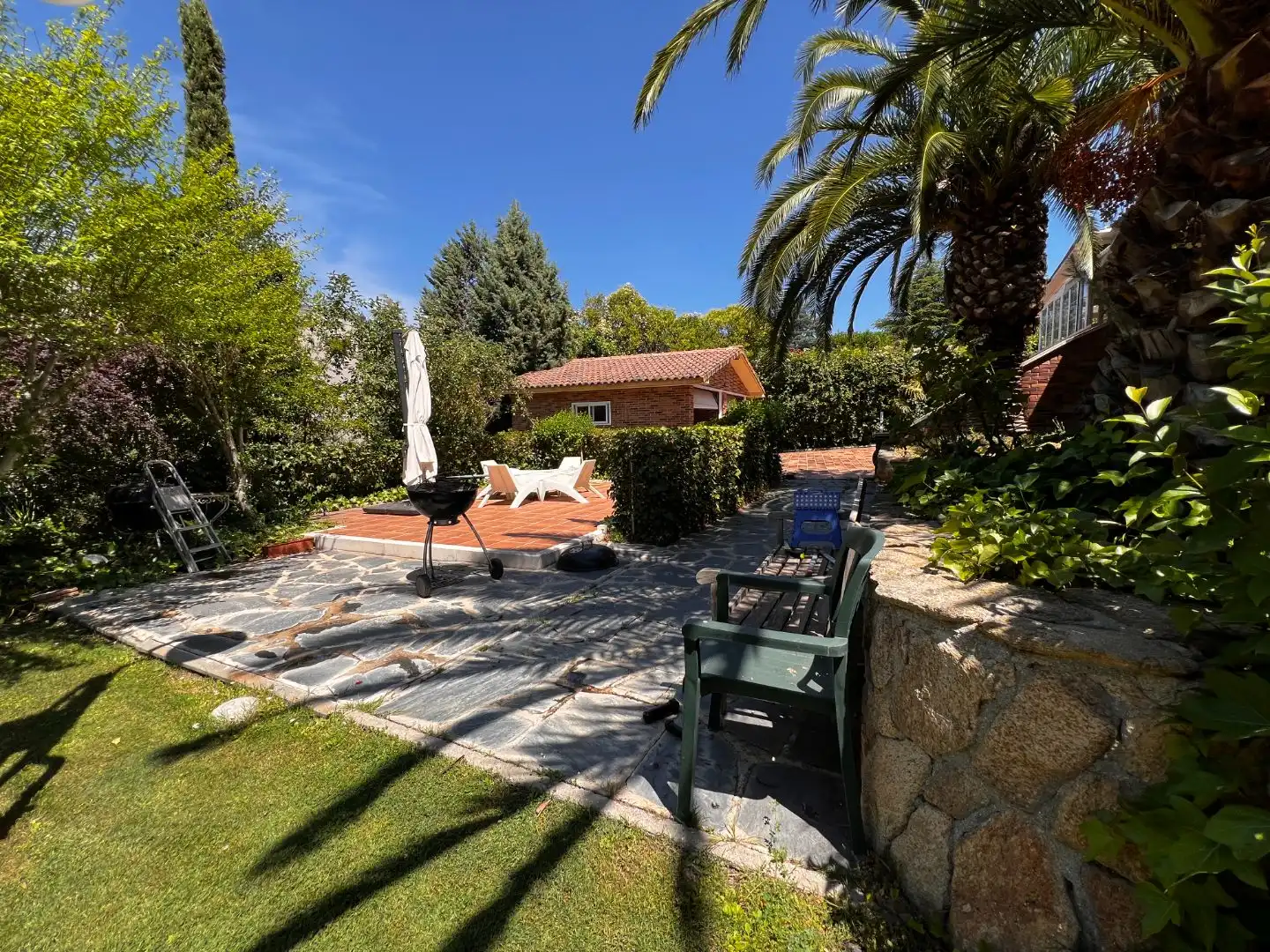 Piso en venta en Calle Gargaliga, 2, El Bosque Jardín de Piso en venta en Villaviciosa de Odón con Aire acondicionado, Terraza y Piscina