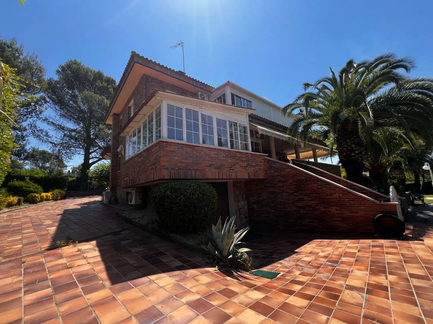 Piso en venta en Calle Gargaliga, 2, El Bosque Vista exterior de Piso en venta en Villaviciosa de Odón con Aire acondicionado, Terraza y Piscina