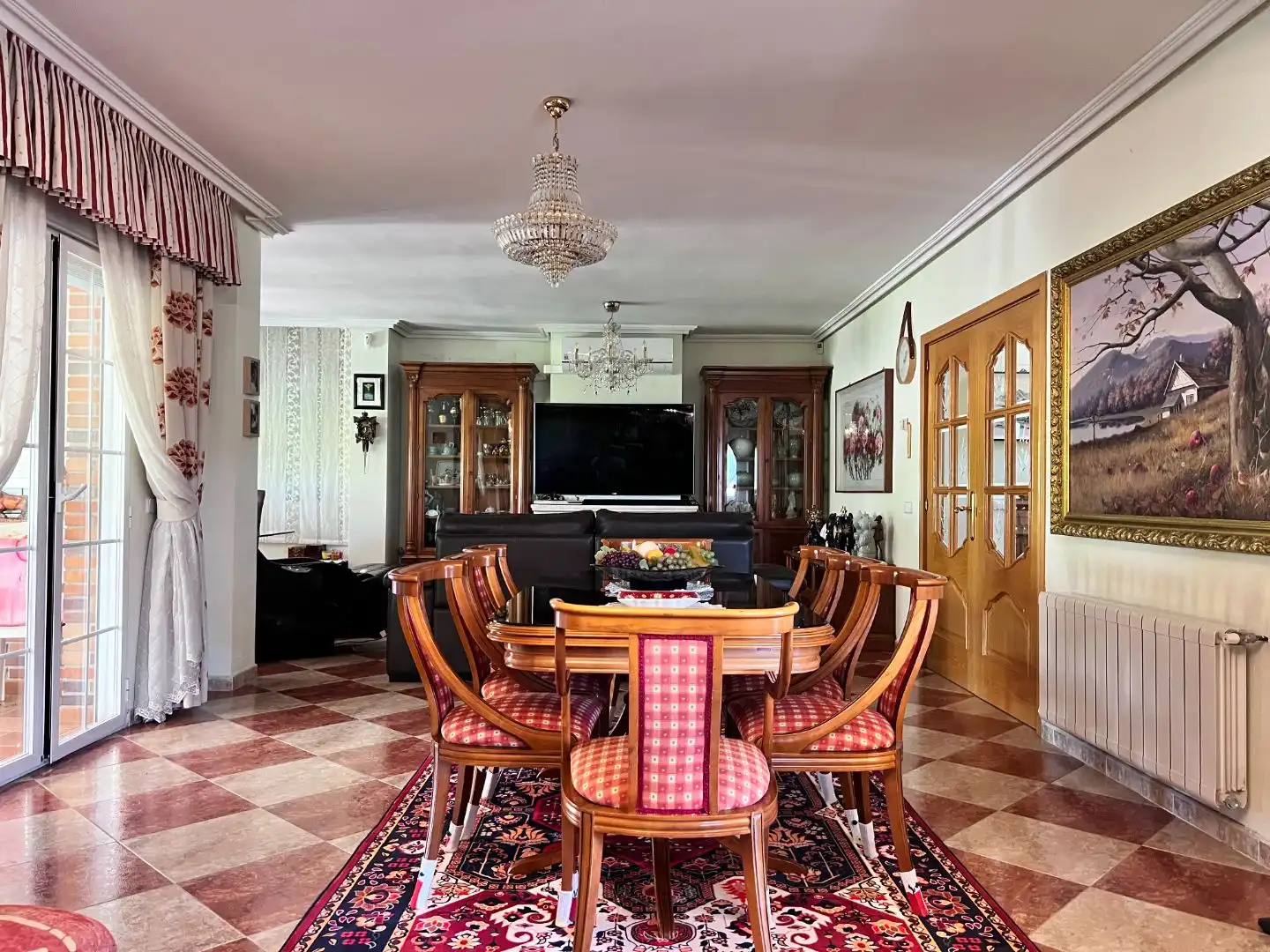 Piso en venta en Calle Gargaliga, 2, El Bosque Comedor de Piso en venta en Villaviciosa de Odón con Aire acondicionado, Terraza y Piscina