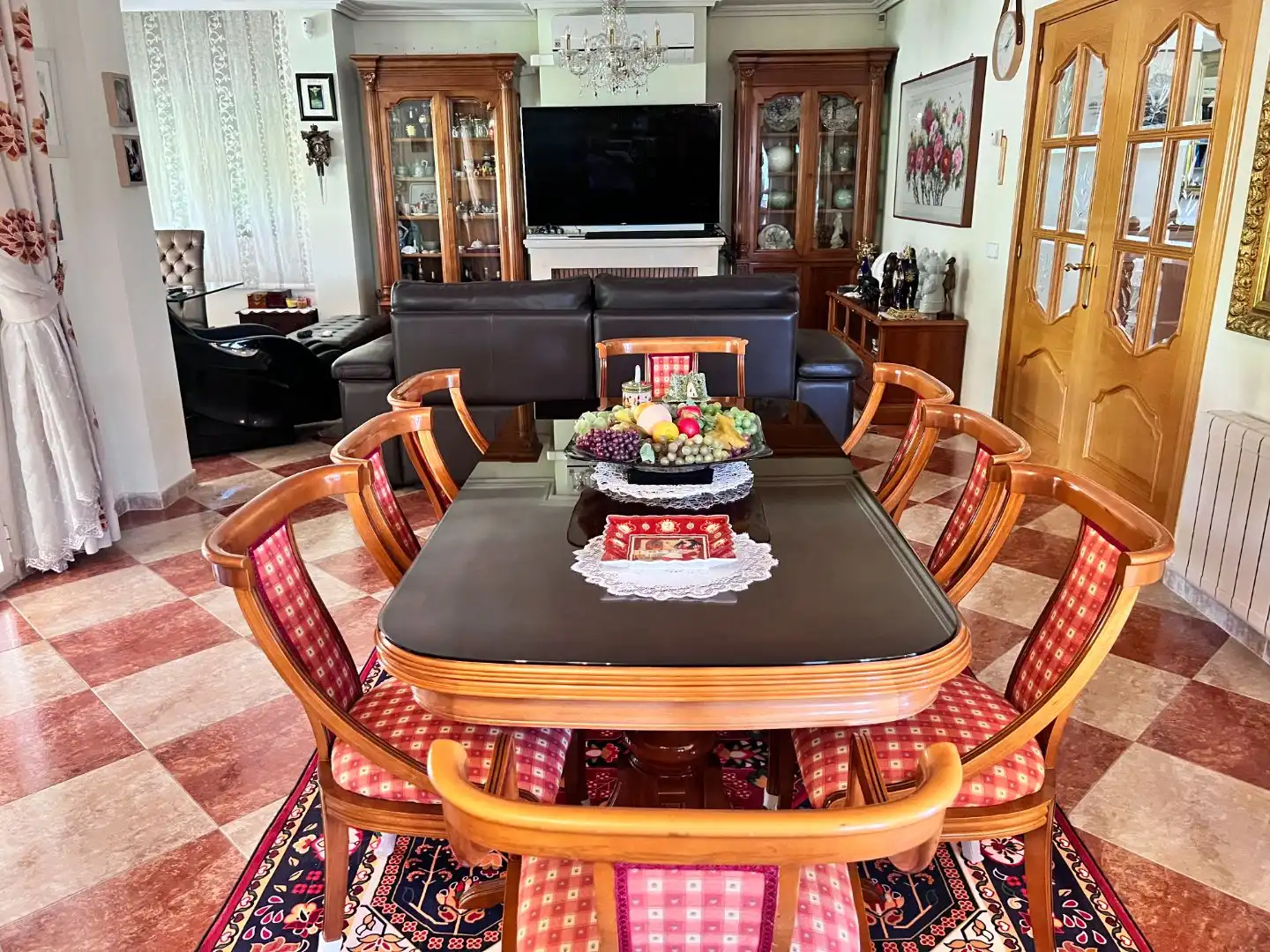 Piso en venta en Calle Gargaliga, 2, El Bosque Comedor de Piso en venta en Villaviciosa de Odón con Aire acondicionado, Terraza y Piscina
