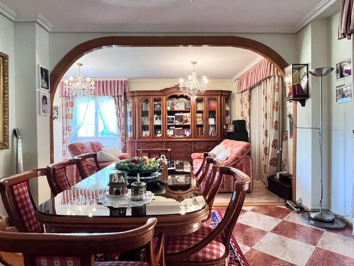 Piso en venta en Calle Gargaliga, 2, El Bosque Comedor de Piso en venta en Villaviciosa de Odón con Aire acondicionado, Terraza y Piscina