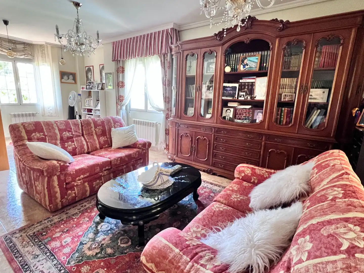 Piso en venta en Calle Gargaliga, 2, El Bosque Sala de estar de Piso en venta en Villaviciosa de Odón con Aire acondicionado, Terraza y Piscina