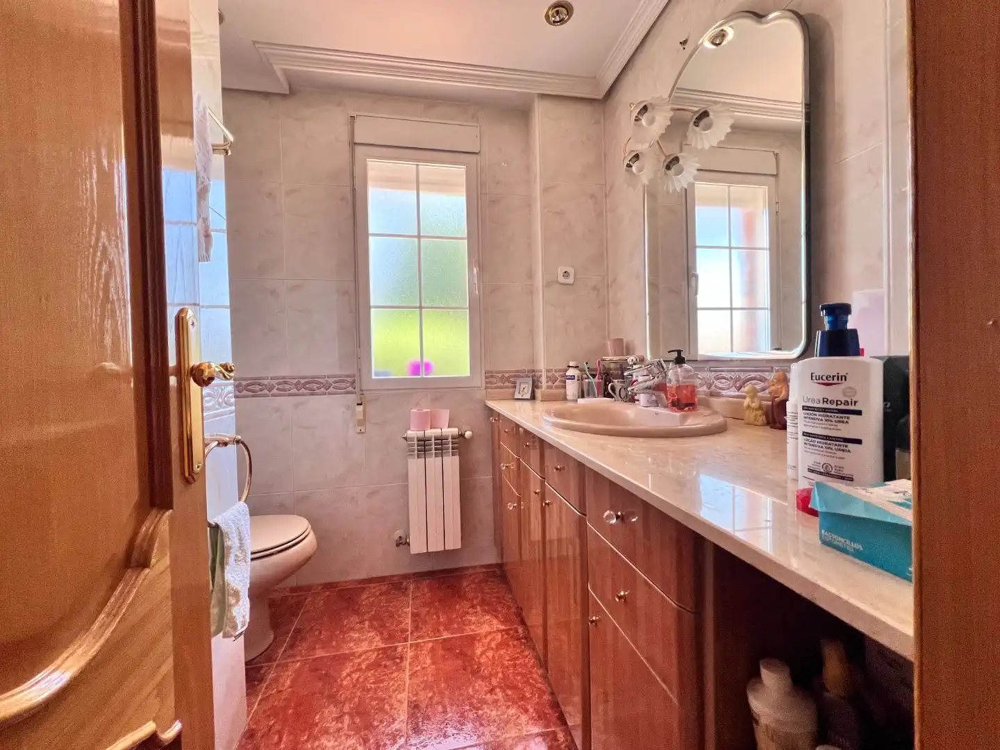 Piso en venta en Calle Gargaliga, 2, El Bosque Baño de Piso en venta en Villaviciosa de Odón con Aire acondicionado, Terraza y Piscina
