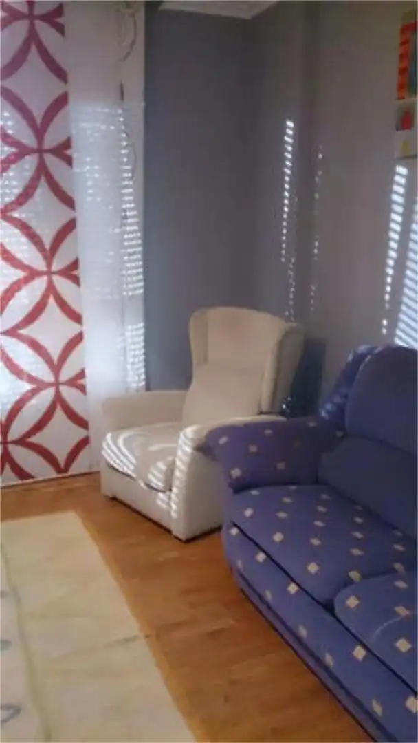 Pis de lloguer a Viveiro Sala d'estar de Pis de lloguer en Viveiro amb Traster i Moblat