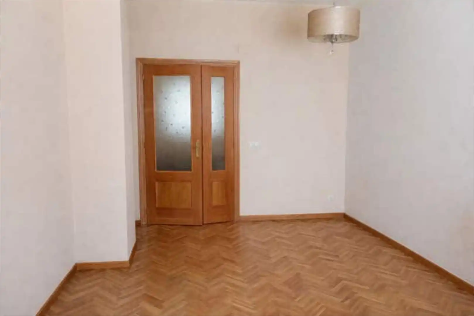 Piso en venta en Centro Piso en venta en Illescas con Jardín privado