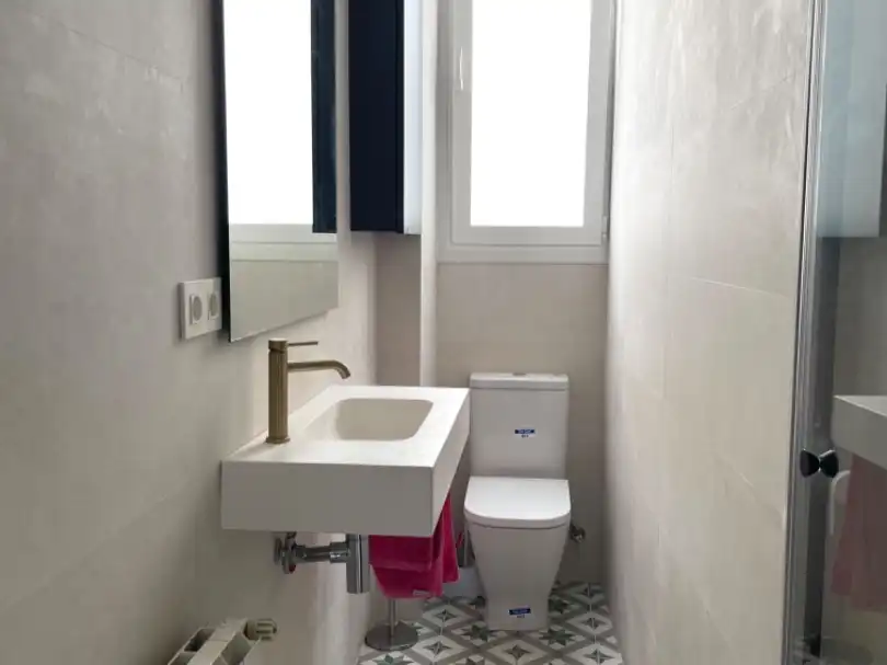 Flat for sale in Calle de Toledo, 30, Ciudad Jardín - Parque Roma Bathroom of Flat for sale in Zaragoza Capital