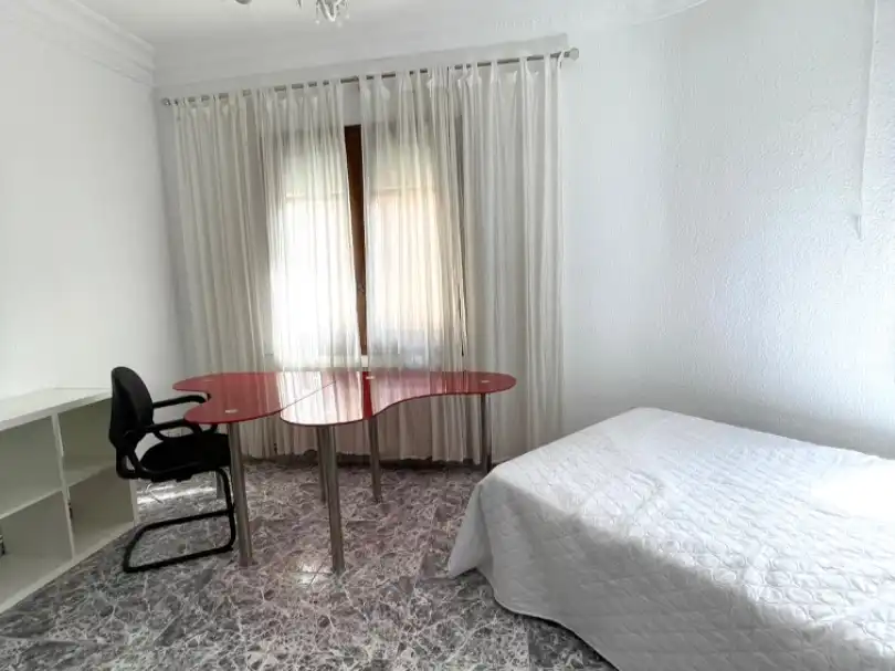 Flat for sale in Calle de Toledo, 30, Ciudad Jardín - Parque Roma Bedroom of Flat for sale in Zaragoza Capital