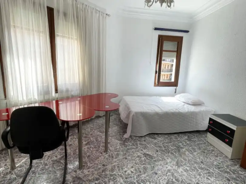 Flat for sale in Calle de Toledo, 30, Ciudad Jardín - Parque Roma Bedroom of Flat for sale in Zaragoza Capital