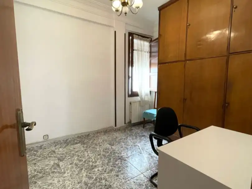 Flat for sale in Calle de Toledo, 30, Ciudad Jardín - Parque Roma Flat for sale in Zaragoza Capital