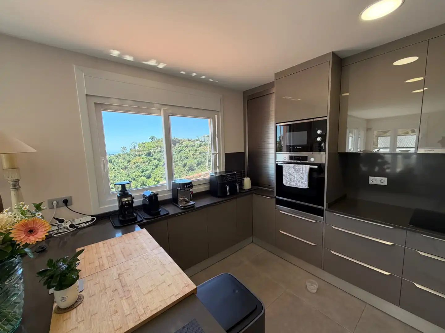 Attic for sale in Calle Benahavis, 29679, Los Arqueros - Puerto del Almendro Kitchen of Attic for sale in Benahavís with Air Conditioner, Terrace and Swimming Pool