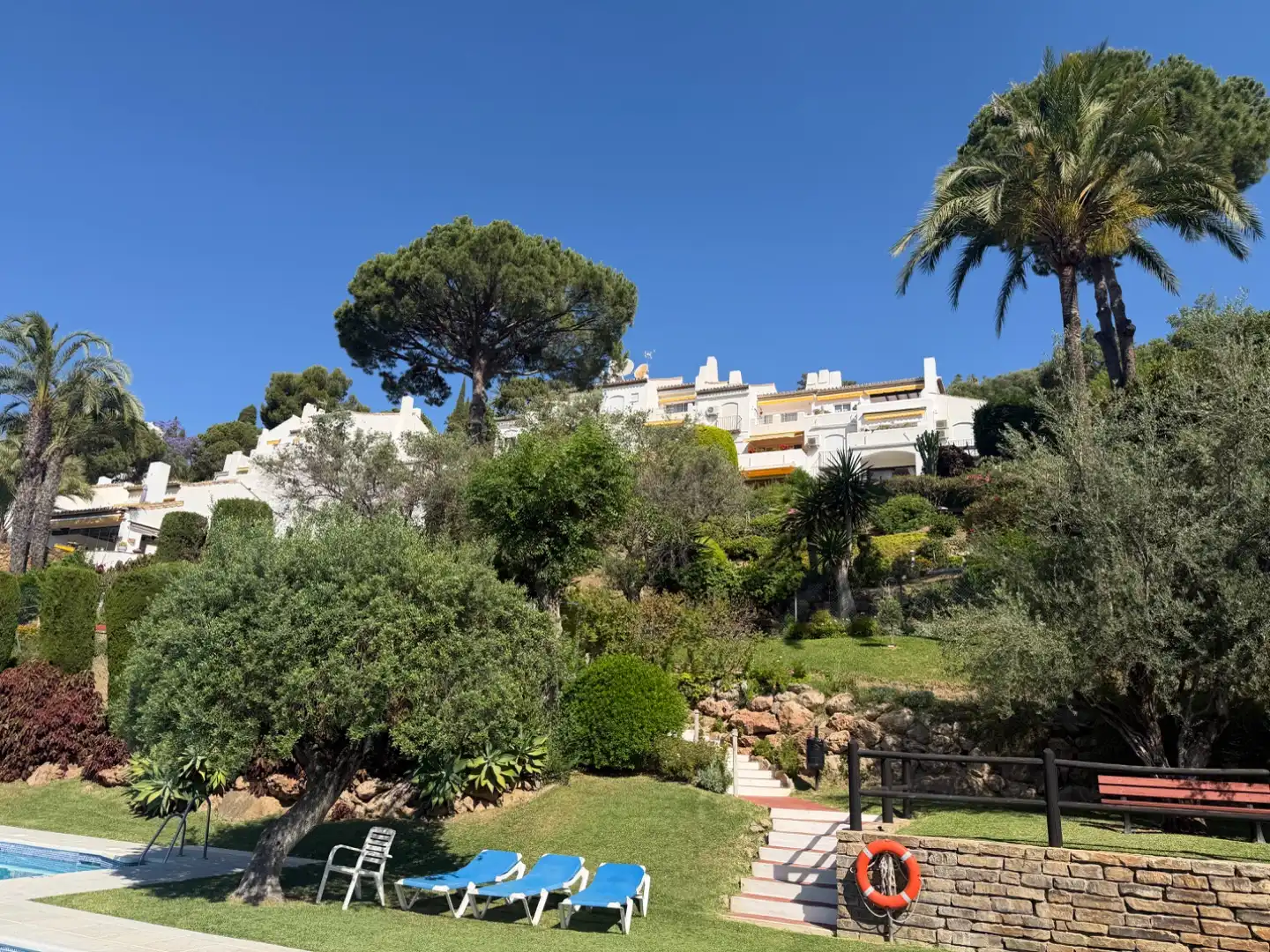 Attic for sale in Calle Benahavis, 29679, Los Arqueros - Puerto del Almendro Garden of Attic for sale in Benahavís with Air Conditioner, Terrace and Swimming Pool
