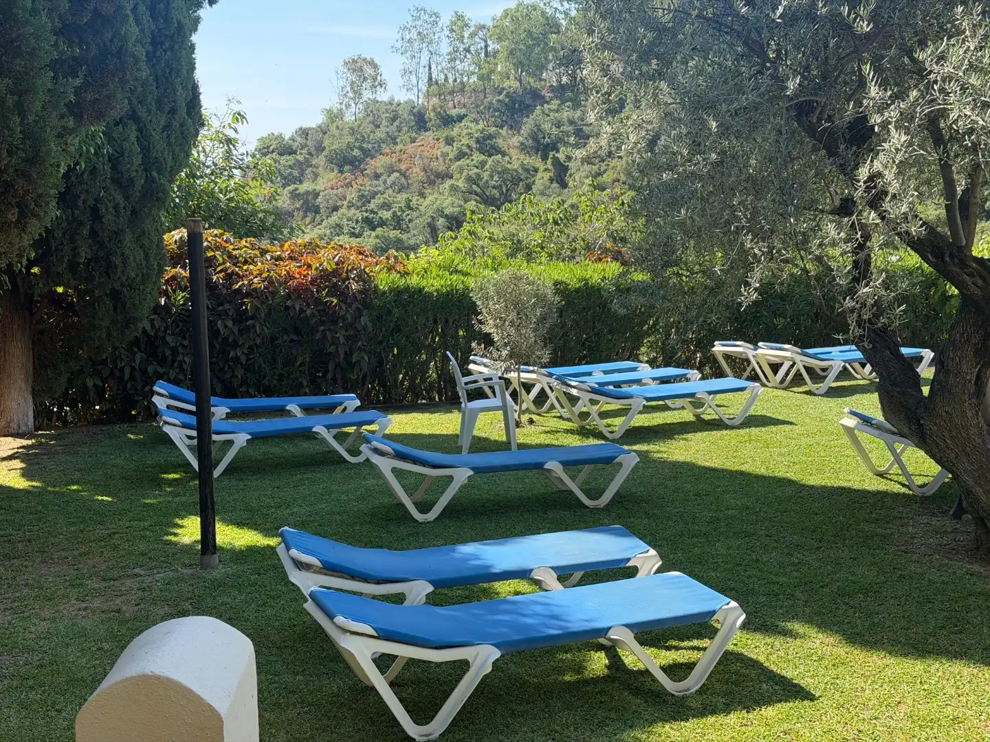 Attic for sale in Calle Benahavis, 29679, Los Arqueros - Puerto del Almendro Garden of Attic for sale in Benahavís with Air Conditioner, Terrace and Swimming Pool