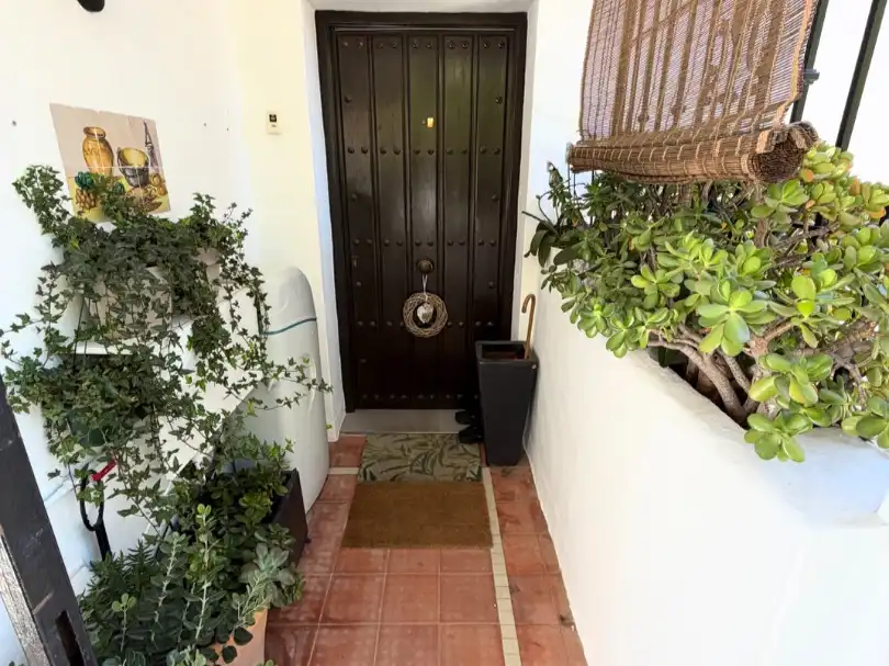 Attic for sale in Calle Benahavis, 29679, Los Arqueros - Puerto del Almendro Attic for sale in Benahavís with Air Conditioner, Terrace and Swimming Pool
